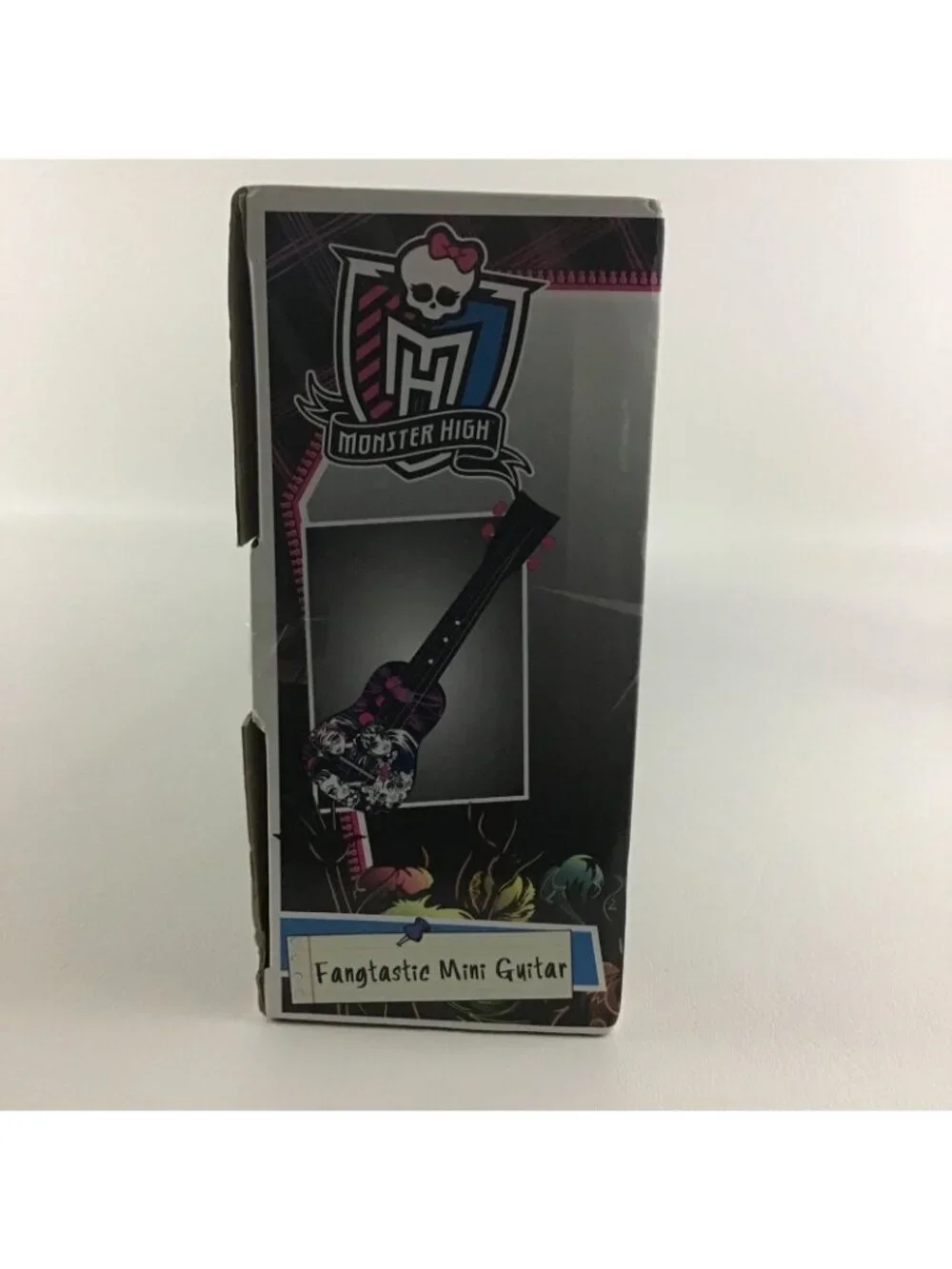 Monster High Fangtastic Mini Guitar Musical Instrument Easy To Play Toy SEALED